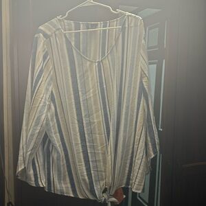 Women’s plus size top